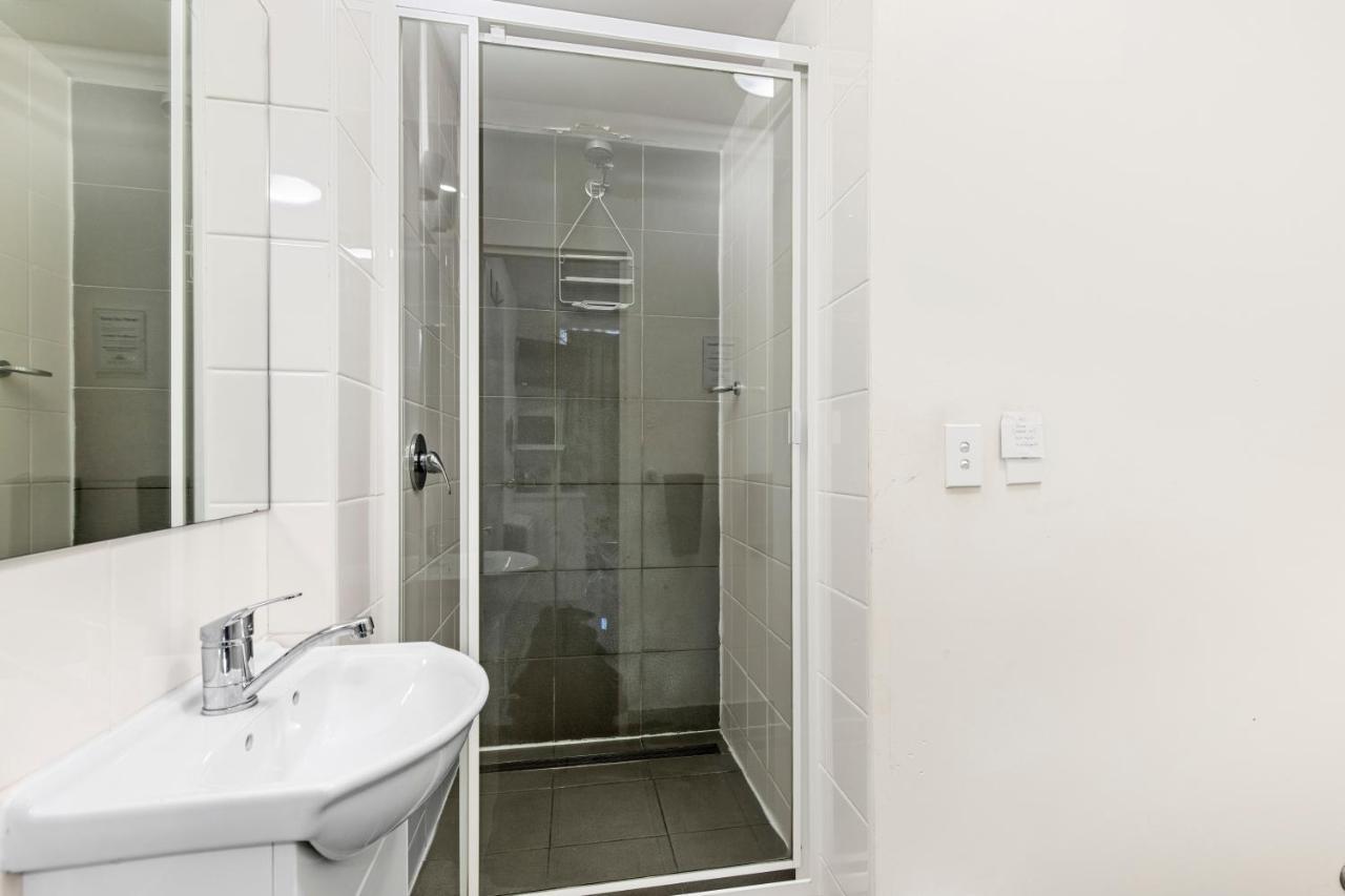 Surf Beach Motel Coffs Кофс-Харбор Экстерьер фото