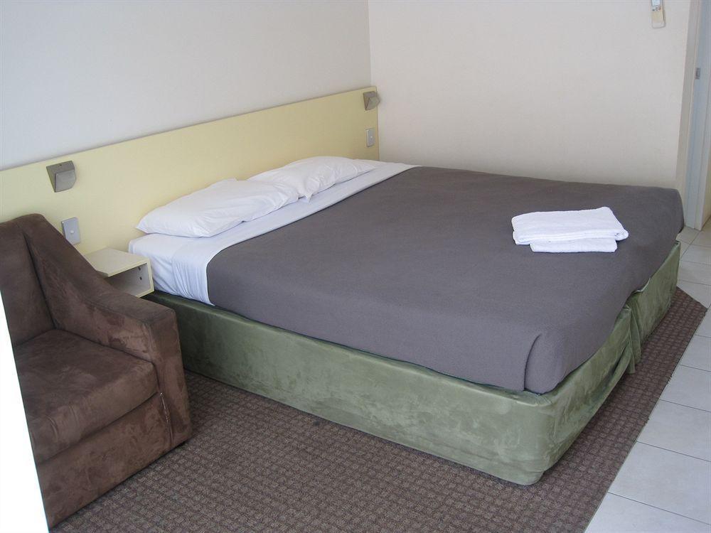 Surf Beach Motel Coffs Кофс-Харбор Экстерьер фото