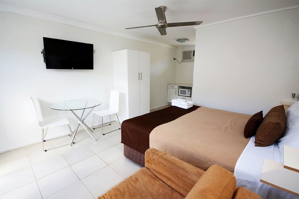 Surf Beach Motel Coffs Кофс-Харбор Экстерьер фото