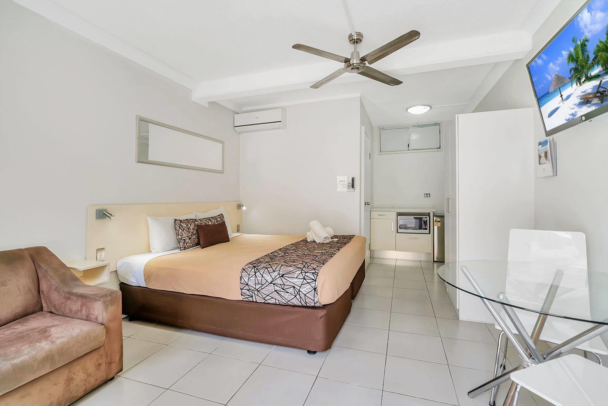 Surf Beach Motel Coffs Кофс-Харбор Экстерьер фото